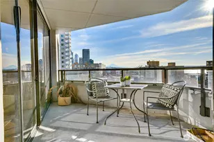 2621 2nd Ave, Seattle, WA 98121 - Photo 10