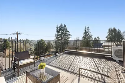 4104 49th Avenue SW #B, Seattle, WA 98116 - Photo 16