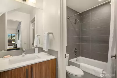 928 34th Avenue, Seattle, WA 98122 - Photo 30