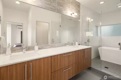 928 34th Avenue, Seattle, WA 98122 - Photo 22