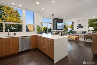 928 34th Avenue, Seattle, WA 98122 - Photo 6