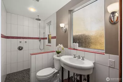 23208 107th Avenue SW, Vashon, WA 98070 - Photo 18