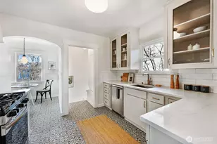 6727 6th Ave NW, Seattle, WA 98117 - Photo 10