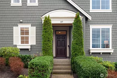 327 4th Avenue S, Kirkland, WA 98033 - Photo 2