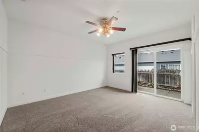 1470 Heath Ct, DuPont, WA 98327 - Photo 18