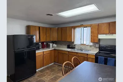 319 E Section Street, Mount Vernon, WA 98273 - Photo 12