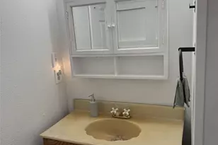 319 E Section St, Mount Vernon, WA 98273 - Photo 16