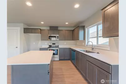 2426 2nd Street SE, East Wenatchee, WA 98802 - Photo 8