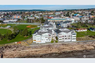 651 SE Bayshore #B301, Oak Harbor, WA 98277 - Photo 32