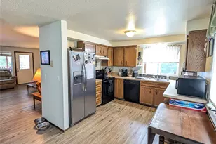 18103 81st St E, Bonney Lake, WA 98391 - Photo 10