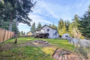 18103 81st St E, Bonney Lake, WA 98391 - Photo 2