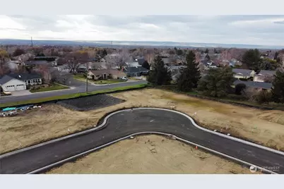 1186 Fortune Drive, Walla Walla, WA 99362 - Photo 2