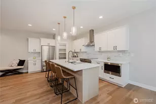 1662 SW Cozy Ln, Port Orchard, WA 98367 - Photo 4