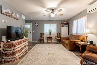 2915 Jackson Highway #D, Chehalis, WA 98532 - Photo 6