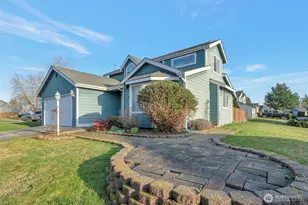 824 130th St E, Parkland, WA 98445 - Photo 1