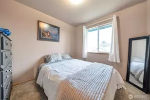 824 130th St E, Parkland, WA 98445 - Photo 20