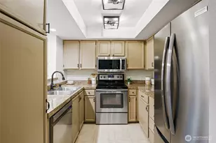 12905 126th Ct NE, Kirkland, WA 98034 - Photo 8