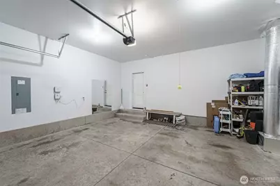 800 E 37th Street, Vancouver, WA 98663 - Photo 38