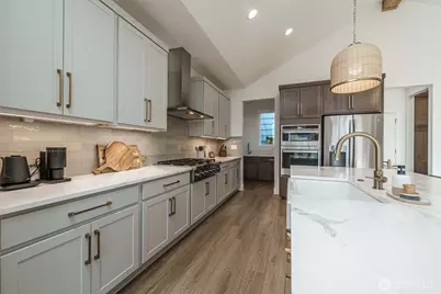 800 E 37th Street, Vancouver, WA 98663 - Photo 12