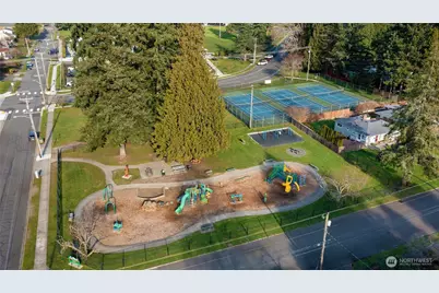 808 Alameda Avenue, Fircrest, WA 98466 - Photo 36