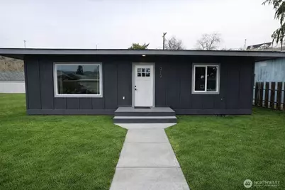 919 E Johnson Avenue, Chelan, WA 98816 - Photo 2