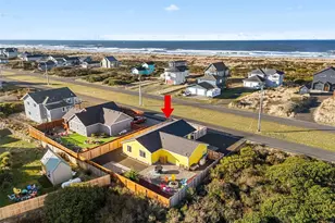 1110 Ocean Shores Blvd SW, Ocean Shores, WA 98569 - Photo 2