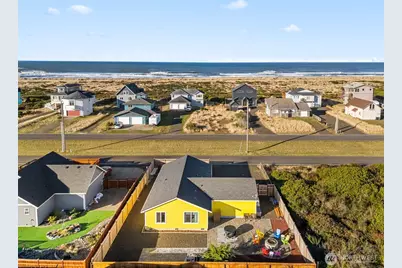 1110 Ocean Shores Boulevard SW, Ocean Shores, WA 98569 - Photo 4