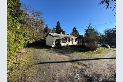 18411 12th Avenue NE, Shoreline, WA 98155 - Photo 2