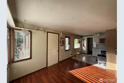 18411 12th Avenue NE, Shoreline, WA 98155 - Photo 8