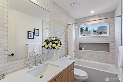 8007 25th Avenue NW, Seattle, WA 98117 - Photo 22