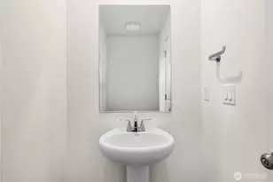 655 Salzer Crk Dr, Centralia, WA 98531 - Photo 4