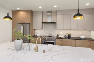 4416 1st Ave NE, Seattle, WA 98105 - Photo 8