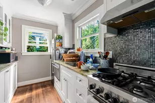 4915 Linden Ave N, Seattle, WA 98103 - Photo 20