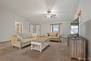 682 L St SE, Ephrata, WA 98823 - Photo 8