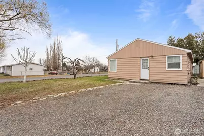 705 W 9th Street, Warden, WA 98857 - Photo 30