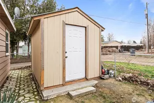 705 W 9th St, Warden, WA 98857 - Photo 16