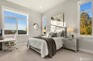 9216 NE 13th St, Clyde Hill, WA 98004 - Photo 30