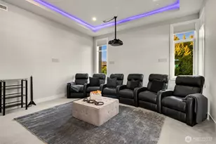 9216 NE 13th St, Clyde Hill, WA 98004 - Photo 34