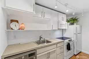 23453 16th Ave S, Des Moines, WA 98198 - Photo 10