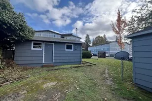 138 N Rainier Ave, Bremerton, WA 98312 - Photo 4