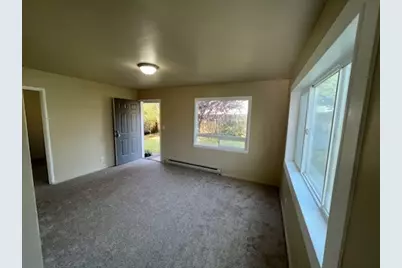 138 N Rainier Avenue, Bremerton, WA 98312 - Photo 10