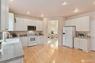 5036 NE 4th Pl, Renton, WA 98059 - Photo 16