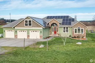 120 W Crescent Harbor Rd, Oak Harbor, WA 98277 - Photo 1