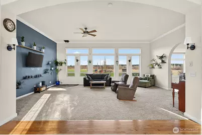 120 W Crescent Harbor Road, Oak Harbor, WA 98277 - Photo 4