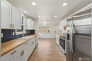 564 S 1st St, Walla Walla, WA 99362 - Photo 8