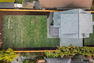 4706 SW Eddy St, Seattle, WA 98136 - Photo 2