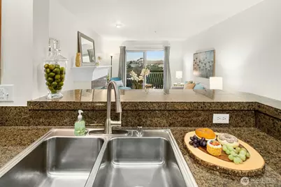 133 Queen Anne Avenue N #304, Seattle, WA 98109 - Photo 6