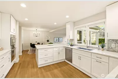 1778 Bellevue Way NE, Bellevue, WA 98004 - Photo 14