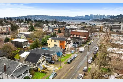 3936 Woodland Park Avenue N, Seattle, WA 98103 - Photo 36