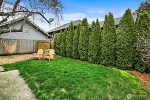 3936 Woodland Park Ave N, Seattle, WA 98103 - Photo 32